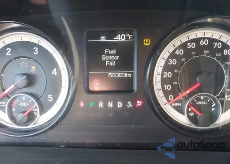 2018 Ram 2500 Tradesman 4X4 6'4 Box z USA, uszkodzony, nr VIN 3C6UR5CL7JG278490